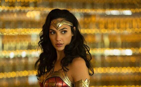 Gal Gadot's Payout For Wonder Woman 1984 Causes Conflict Among Agents For  Margot Robbie, Others