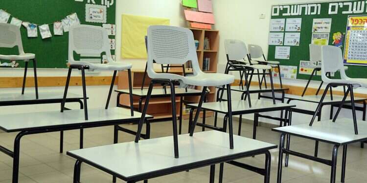 Grades 1-12 will continue to attend school during the lockdown Knesset Education Committee: School will continue for all grades during lockdown