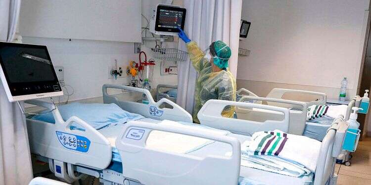 Israel crosses grim threshold as COVID deaths top 3,000