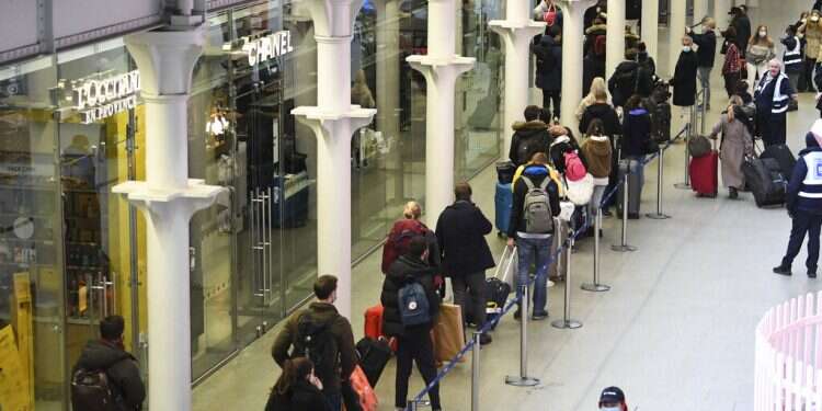 Israel, EU countries take drastic measures to contain new virus variant