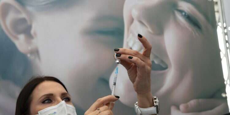 Israel world leader in vaccines administered per 100 people