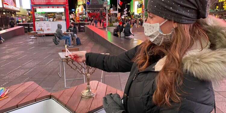 Jewish Agency celebrates 'global Hanukkah' in special lighting events