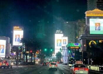 Las Vegas resorts honor Sheldon Adelson with marquee tribute