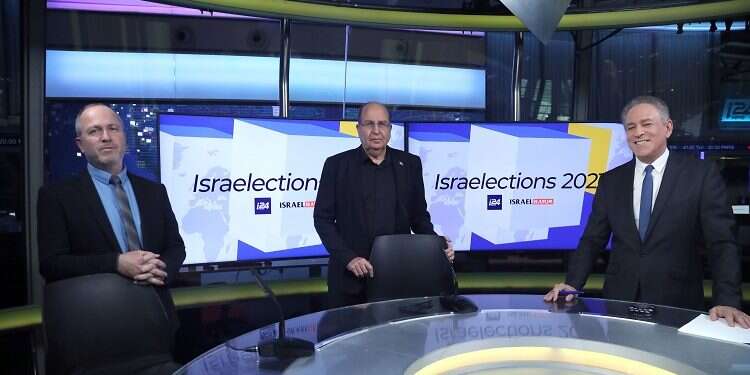 Ya'alon closes door on mergers with Sa'ar, Bennett