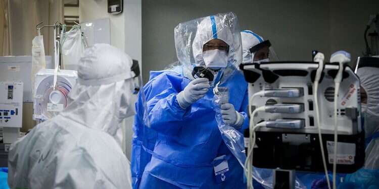 COVID infection rate refuses to ebb as cabinet set to extend lockdown