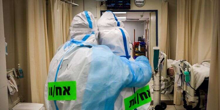 Cabinet debates extending lockdown as Israel's COVID death toll crosses 4,500