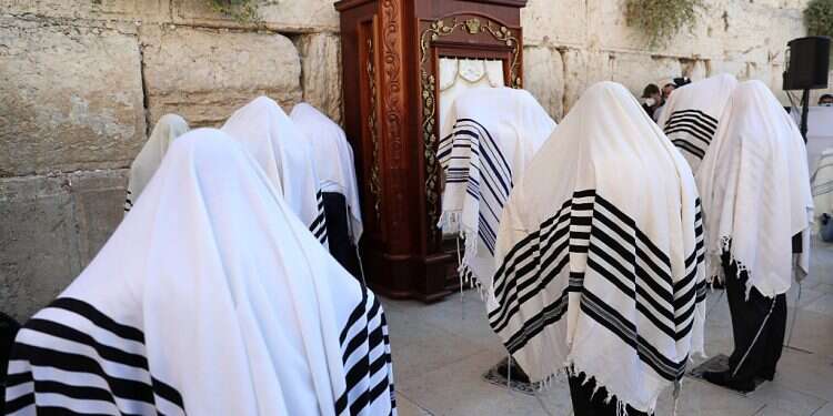 Join the worldwide prayer for COVID patients