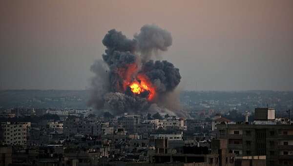 A blast in Aleppo Syria claims explosions near Aleppo were part of military exercises