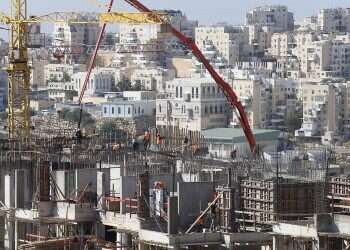 PM said to condition construction in Atarot on merger of smaller, right-wing parties