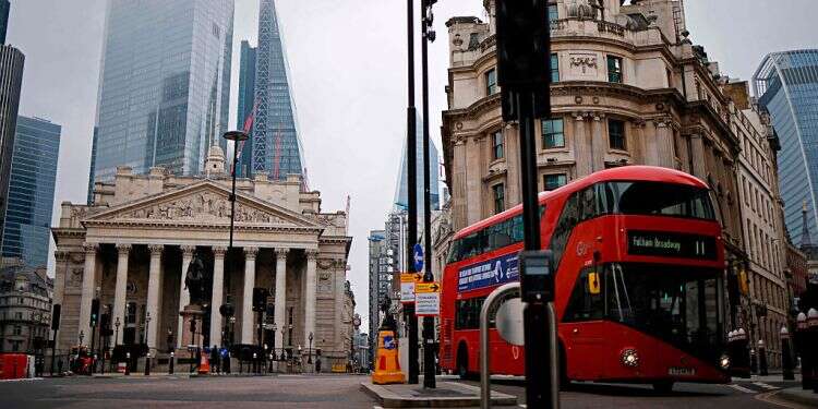 New report cites fewer anti-Semitic incidents in UK in 2020, but number remains high