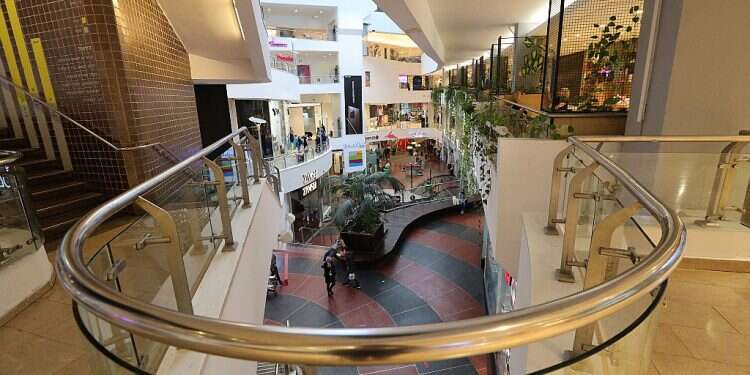 Israel to ease more COVID curbs, launch leisure 'Green Pass' next week