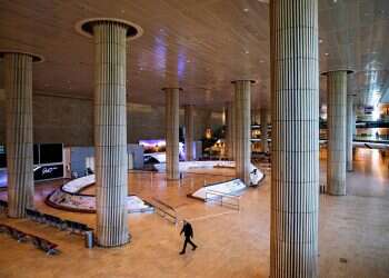 Ben-Gurion Airport expected to stay closed 2 more weeks