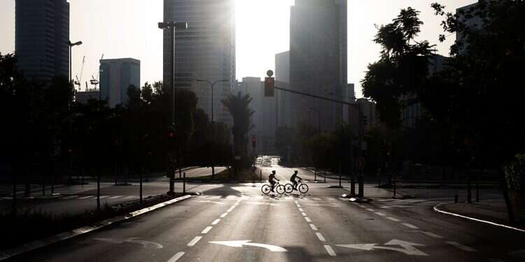 Cabinet orders extending lockdown until Friday morning 