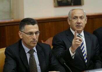 Poll predicts uphill electoral battle as neither bloc can secure coalition