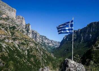6.9 earthquake hits north-central Greece