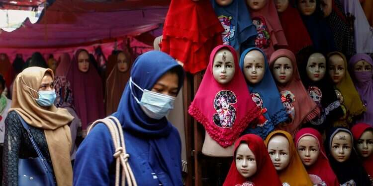 'Indonesian girls traumatized by push to wear hijab'