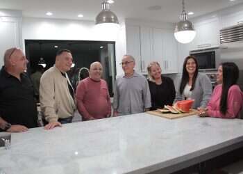 NGO seeks to give parents of lone soldiers a helping hand