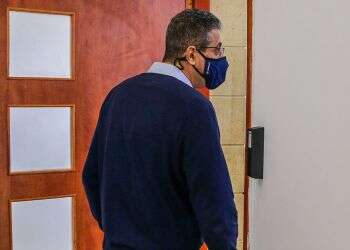 Key witness against PM resumes testimony