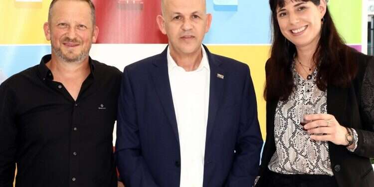 ZIM teams with startup Sodyo to form new scanning technology company