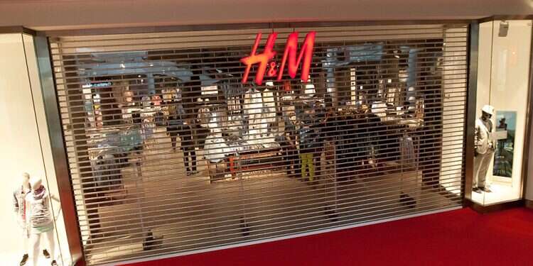 A closed H&M branch in Malha Mall in Jerusalem Iranian hackers: We cracked computers of H&M fashion chain in Israel