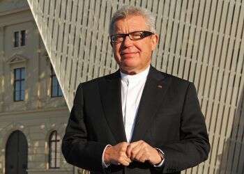 Architect of World Trade Center memorial to lead Tree of Life reconstruction