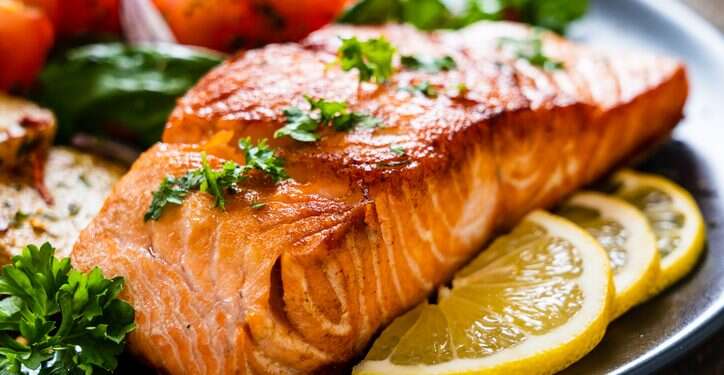 Why did Jews eat non-kosher fish during First Temple period?