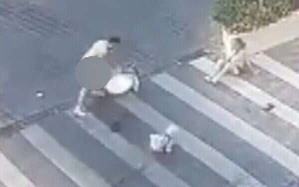 Naked man attacks Tel Aviv residents, police launch inquiry