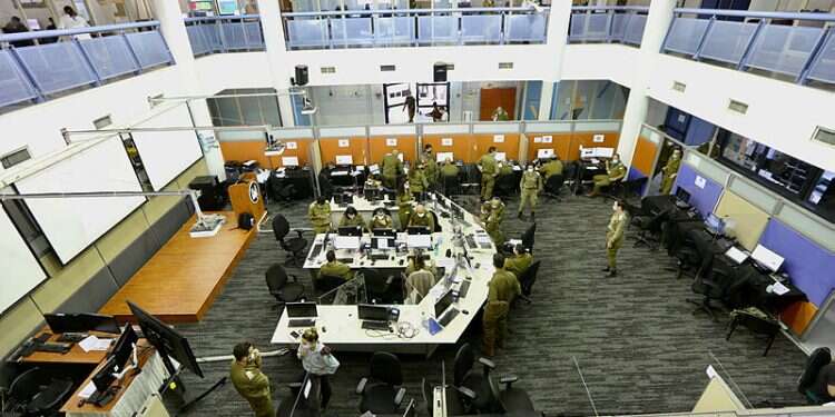 Amid low morbidity rates, IDF to gradually shut down corona task force