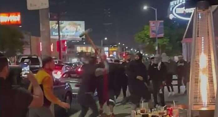 The scene of the skirmish in Los Agneles, May 18, 2021 | Screenshot Police probe pro-Palestinian activists' attack on Jews at LA restaurant