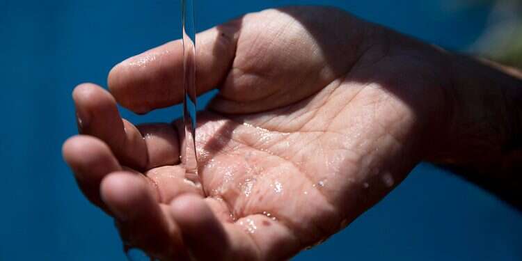 Jordan to build Red Sea desalination plant to combat drinking water shortage