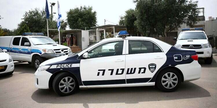 Shots fired at home of Ynet Arab affairs reporter