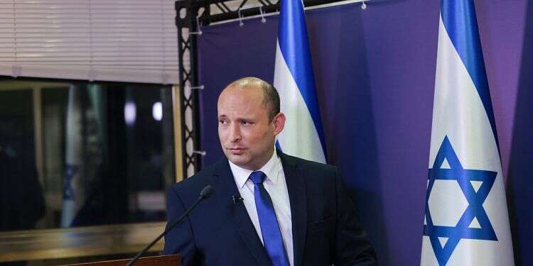 Bennett gives Netanyahu 2 weeks to vacate PM's official residence