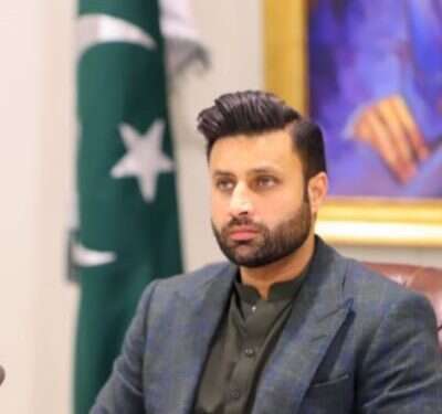 Pakistani official denies visiting Israel