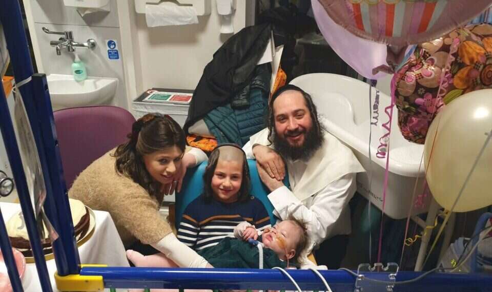 The Fixsler family UK court orders Israeli toddler be taken off life support