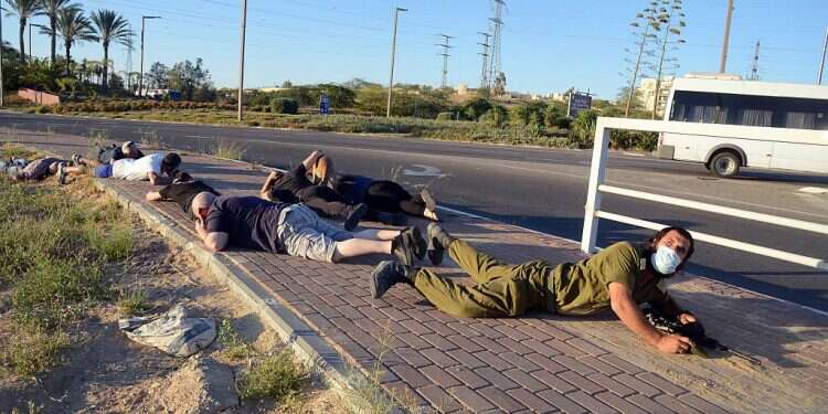 How traumatizing are rocket attacks? Israeli researchers could have the answer