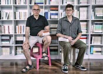 Critical theory for the masses