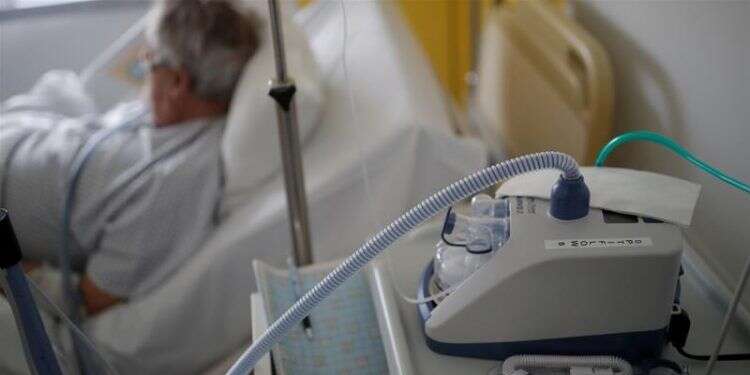 European rabbis tackle COVID shortages with medical aid network