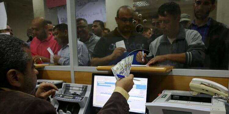 Distribution of Qatari funds in Gaza Report: UN agrees to handle Qatari aid to Gaza