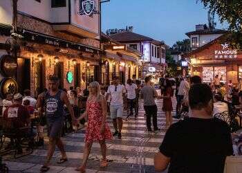 Cheap prices, curb-free travel lures Arab tourists to Turkey