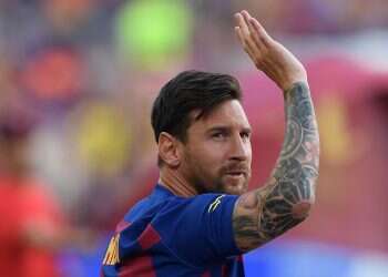 Soccer star Messi gets hero's welcome in France after agreeing to join PSG