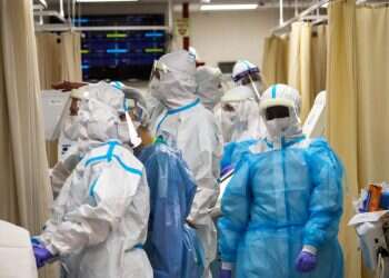 Daily COVID caseload nears 4,000 as government mulls public restrictions