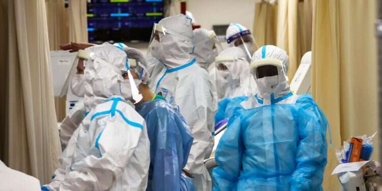 Daily COVID caseload nears 4,000 as government mulls public restrictions