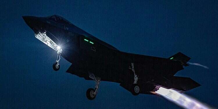 Israeli warplanes strike targets in Lebanon in response to rocket attack