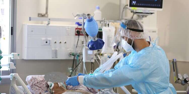 Total COVID cases in Israel since onset of pandemic near 1 million