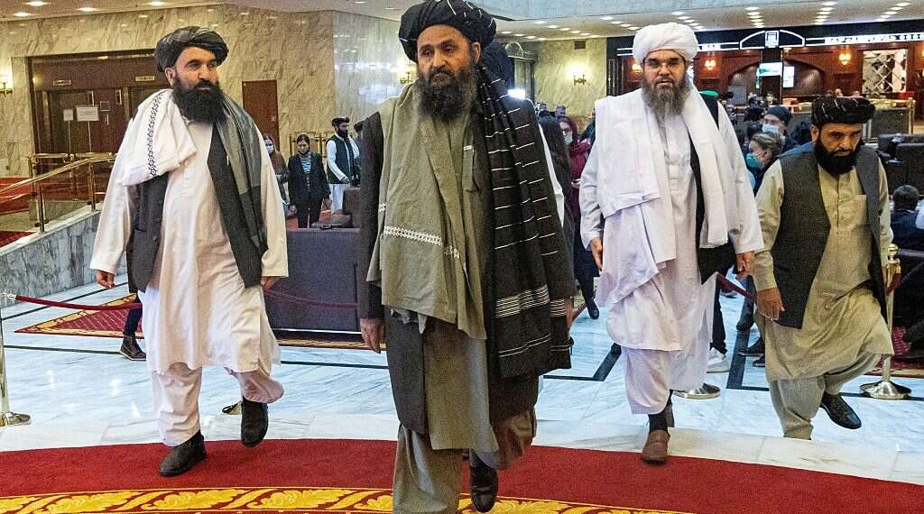 Taliban chief to meet with Afghan leaders to form 'inclusive' new government