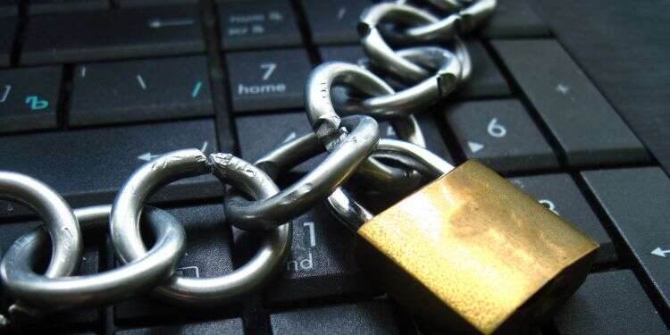 Iranians fear new bill will further restrict internet use