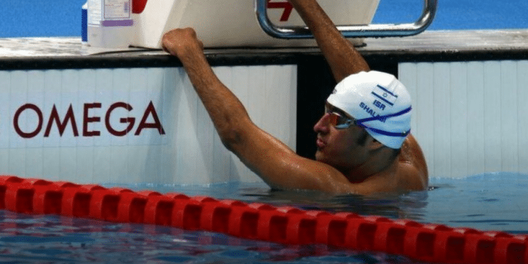 Paralympic swimmer wins gold, becomes first Arab to medal for Israel