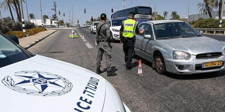 Israel to recruit hundreds of new police officers in crackdown on crime in Arab sector