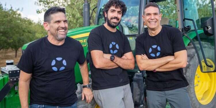 Blue White Robotics announces $37M Series B for autonomous farming