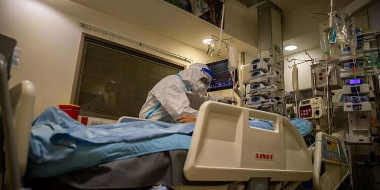 Officials wary of upcoming Rosh Hashanah gatherings as COVID infection rate hits 8.43%